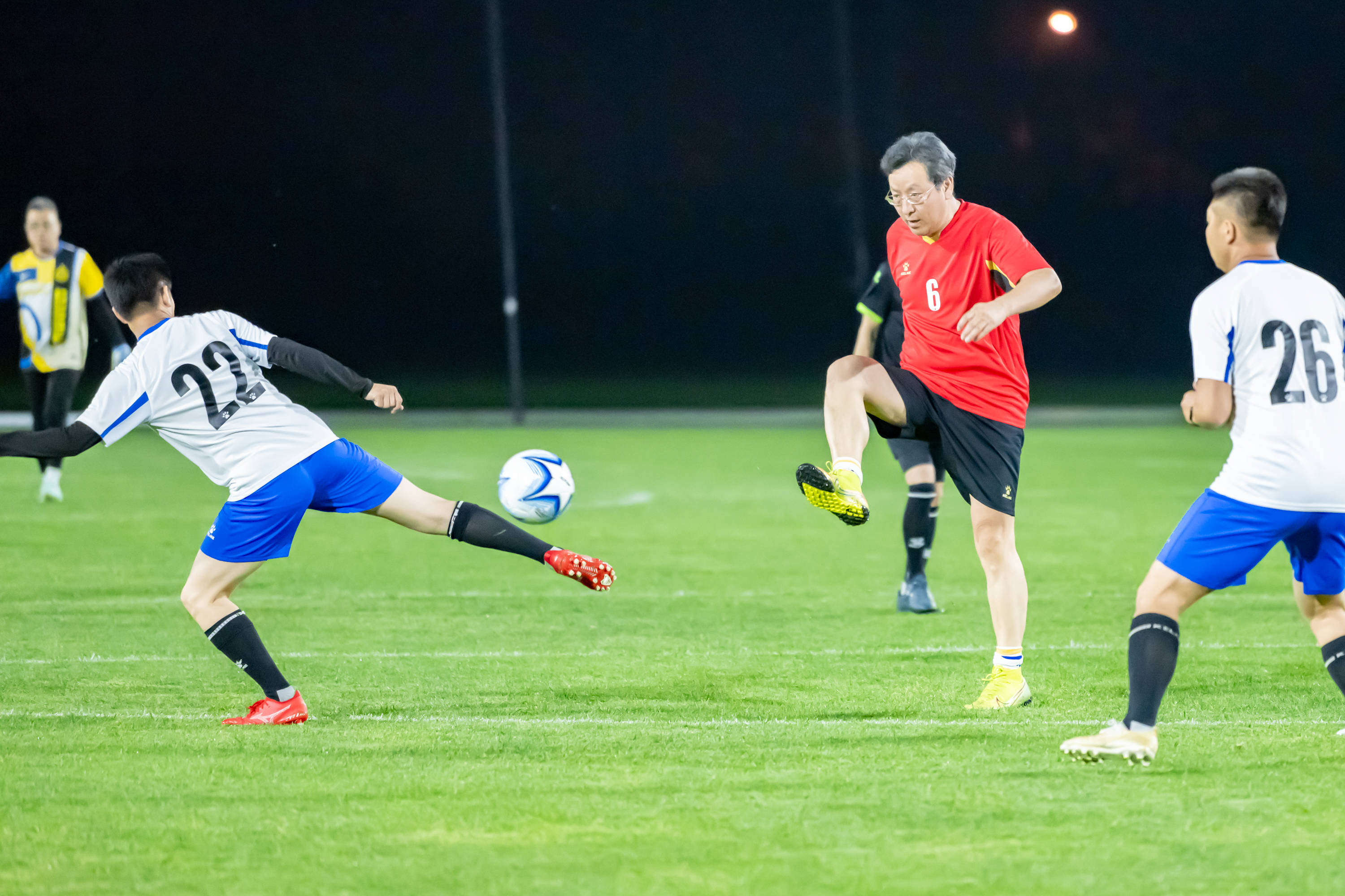 足球行业的 足球行业的